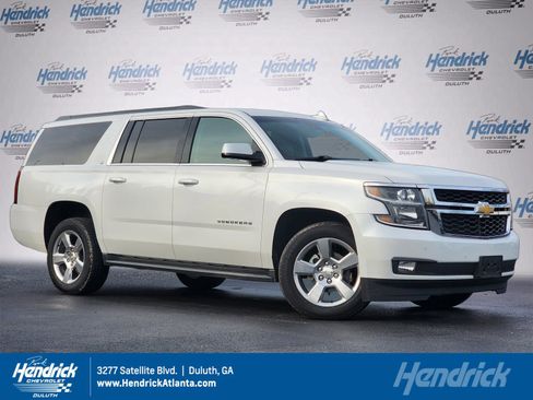 Used 2016 Chevrolet Suburban LT image 1