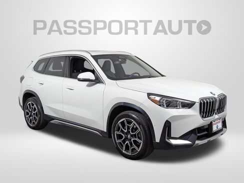Used 2025 BMW X1 xDrive28i w/ Technology Package AWD/4WD image 9