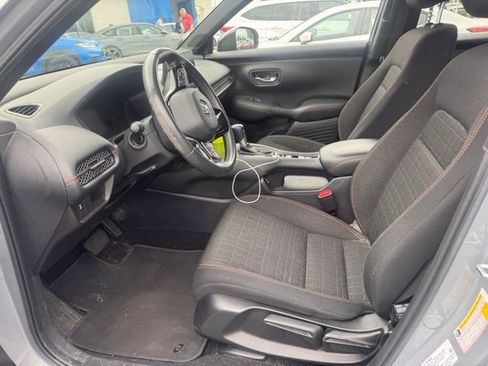 Used 2024 Honda HR-V Sport image 5