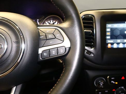 Used 2019 Jeep Compass Latitude w/ Safety & Security Group image 12