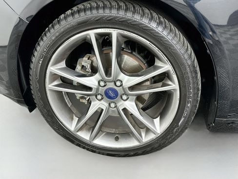 Used 2016 Ford Fusion Titanium AWD/4WD image 33