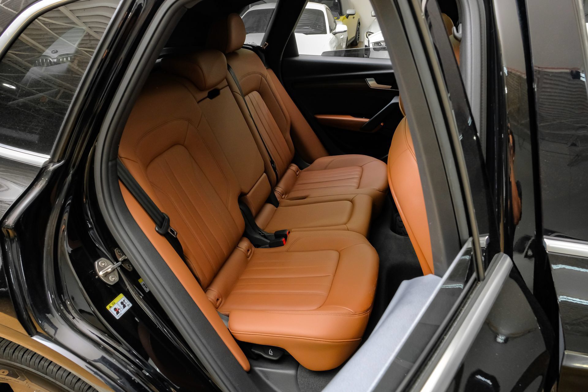 Used 2023 Audi Q5 2.0T Premium w/ Convenience Package AWD/4WD image 39