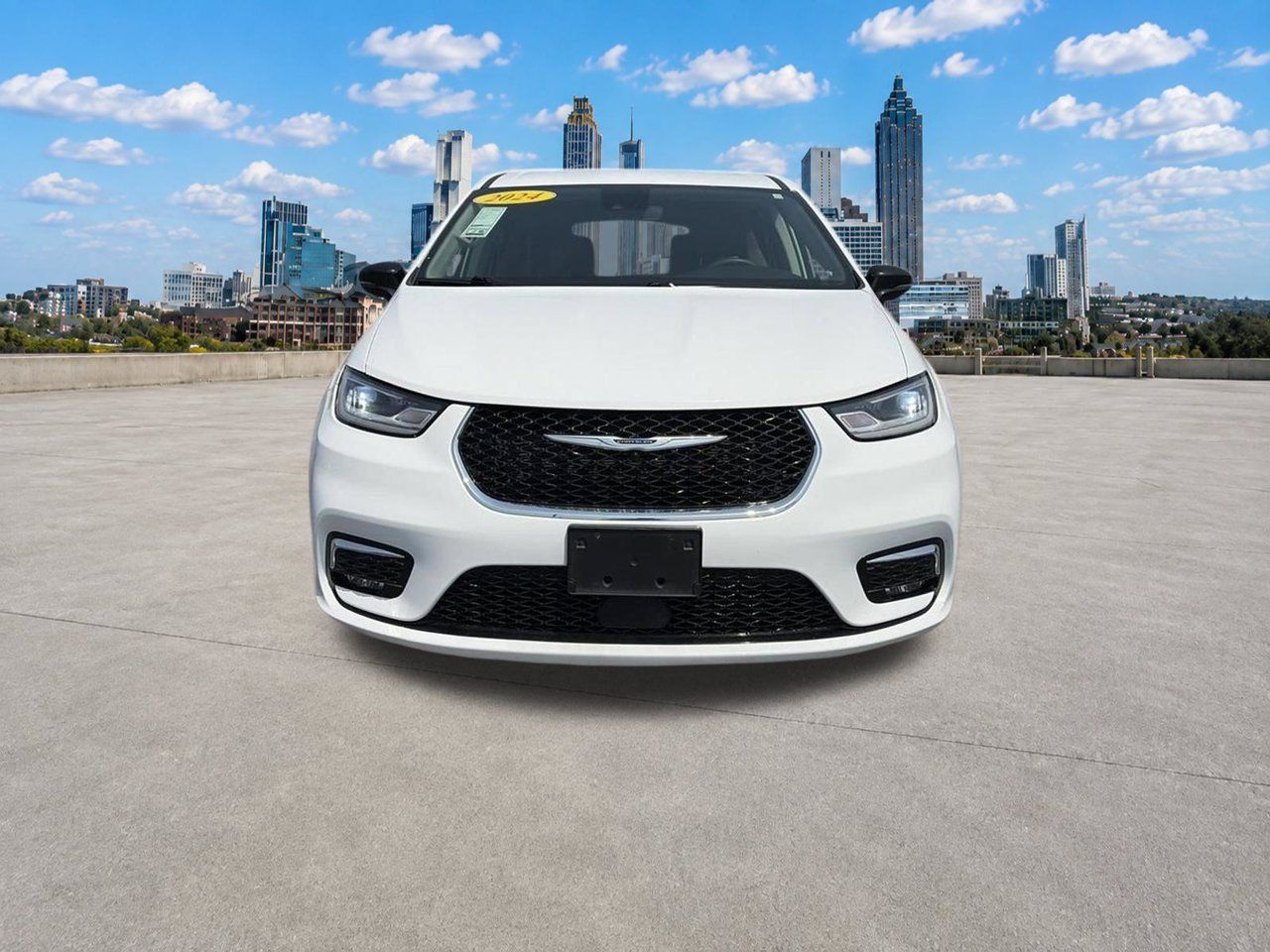 Used 2024 Chrysler Pacifica Touring-L FWD image 27