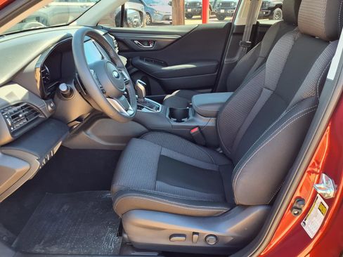 Certified 2025 Subaru Outback Premium w/ Popular Package #1A image 16