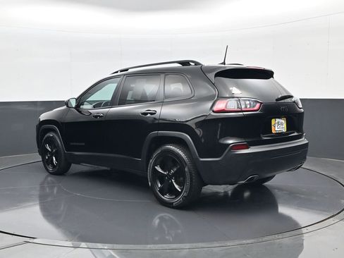 Used 2019 Jeep Cherokee Latitude Plus FWD image 7