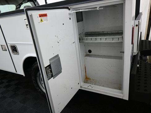 Used 2019 Ford F250 XL w/ XL Value Package image 21