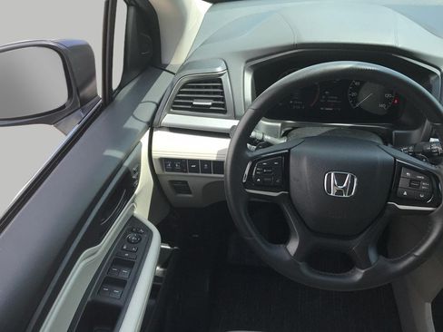 Used 2025 Honda Odyssey EX-L image 4