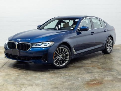 Certified 2022 BMW 540i xDrive w/ Convenience Package image 8