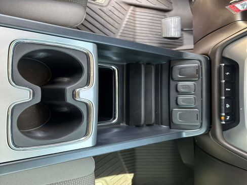 Used 2018 GMC Sierra 1500 SLE w/ SLE Value Package RWD image 33