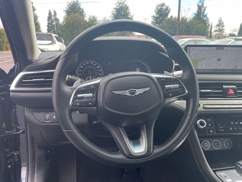 Used 2025 Genesis G70 2.5T image 29