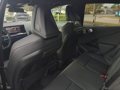 New 2026 BMW X3 xDrive30 w/ Premium Package image 9