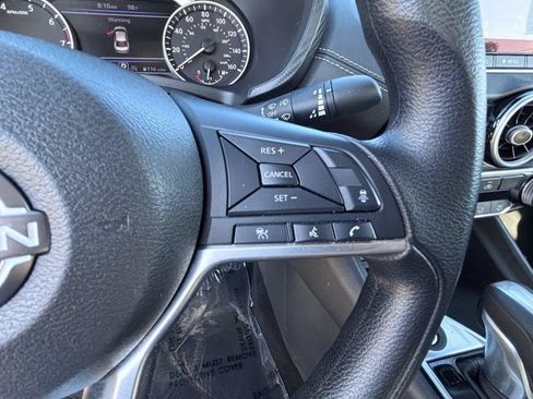 Used 2025 Nissan Sentra SV FWD image 24