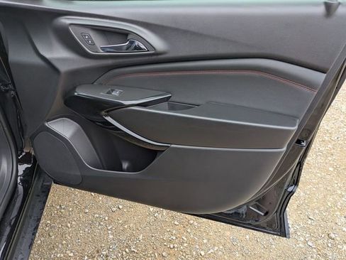 New 2026 Chevrolet Trax RS w/ Sunroof Package FWD image 33