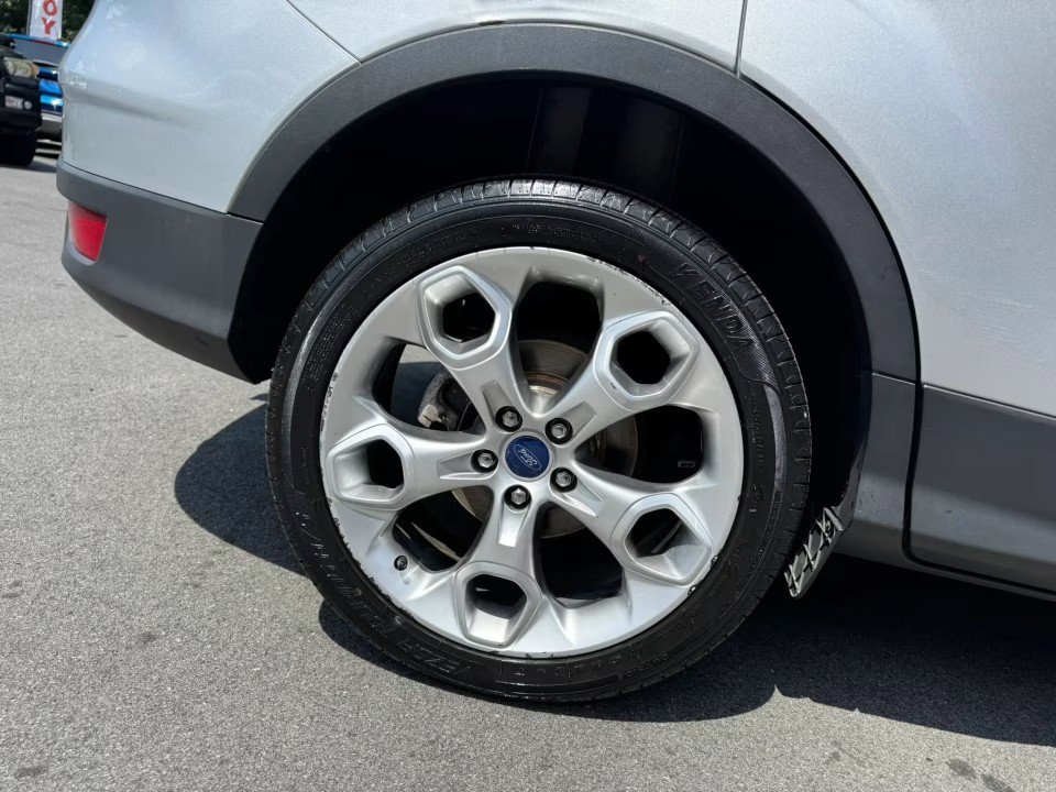 Used 2015 Ford Escape Titanium AWD/4WD image 14