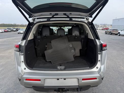 Used 2023 Nissan Pathfinder Platinum image 20