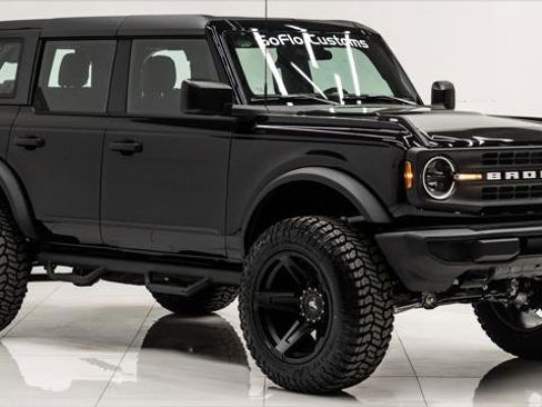 Used 2025 Ford Bronco Summertime image 5