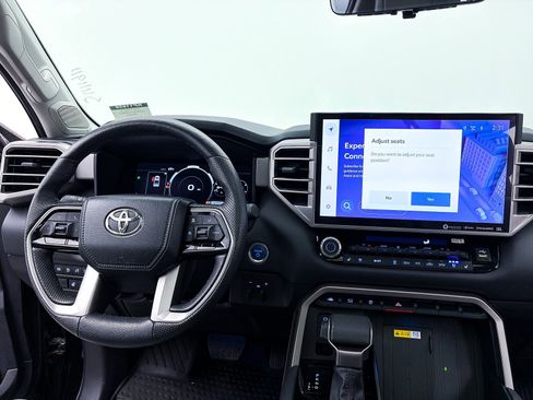 Used 2024 Toyota Tundra Limited image 8