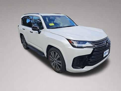 Used 2023 Lexus LX 600 4WD w/ Appearance Package image 1