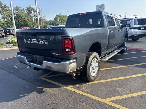 Used 2025 RAM 2500 Big Horn AWD/4WD image 5