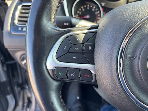 Used 2020 Jeep Compass Limited AWD/4WD image 16