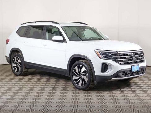 Used 2024 Volkswagen Atlas SE image 59