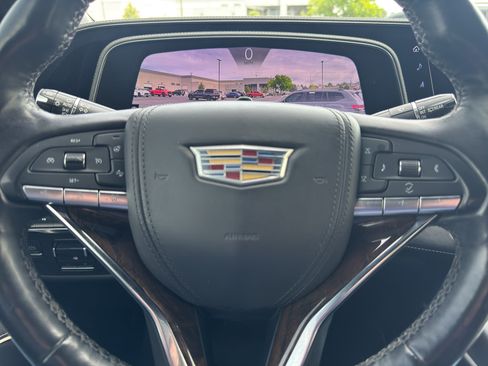 Used 2022 Cadillac Escalade ESV Sport Platinum w/ Heavy-Duty Trailer Package AWD/4WD image 18