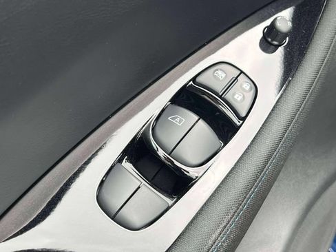 Certified 2024 Nissan Leaf SV Plus FWD image 17