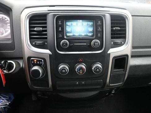 Used 2015 RAM 1500 Classic SLT RWD image 12