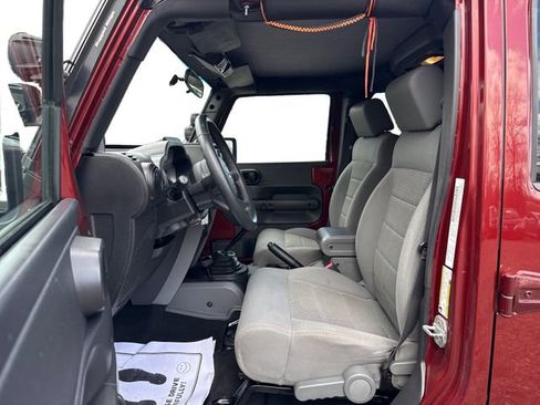 Used 2008 Jeep Wrangler Unlimited Rubicon w/ Dual Top Group image 10