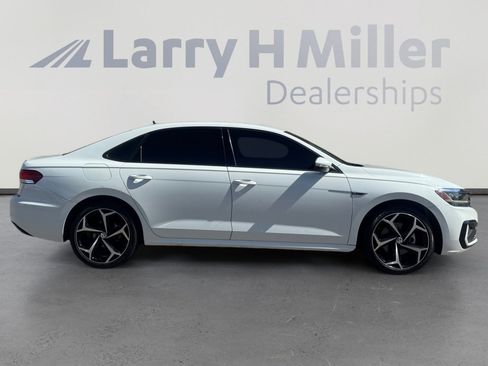 Used 2022 Volkswagen Passat 2.0T R-Line FWD image 6