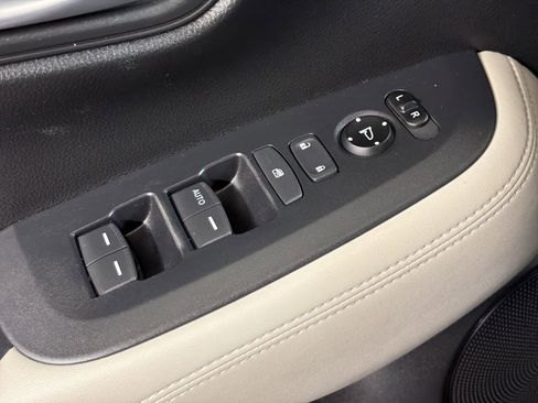 Certified 2024 Honda HR-V LX image 12