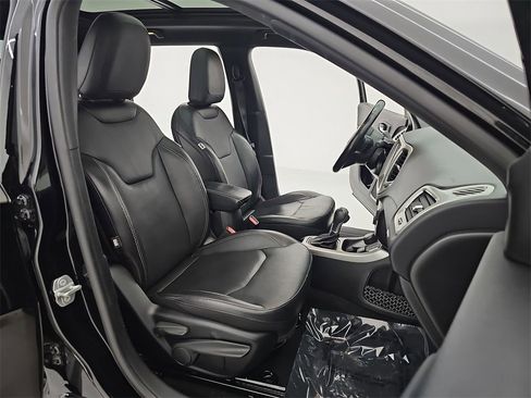 Used 2021 Jeep Compass 80th Special Edition w/ Sun and Sound Group image 14