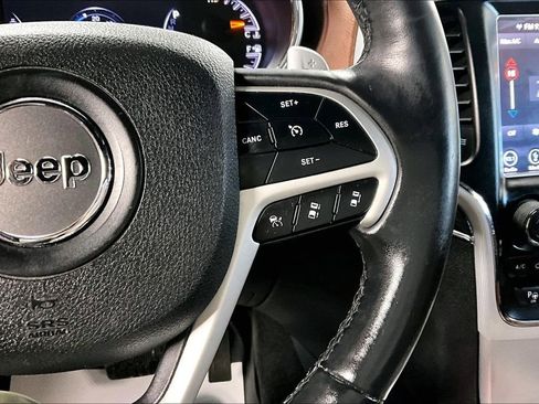 Used 2018 Jeep Grand Cherokee Summit w/ Platinum Series Group image 18