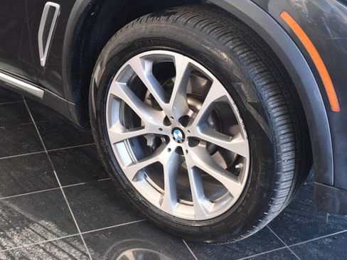 Used 2020 BMW X5 xDrive40i w/ Premium Package AWD/4WD image 48