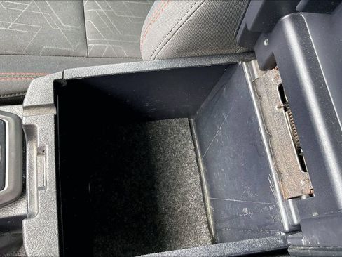 Used 2017 Toyota Tacoma TRD Off-Road w/ Tow Package (A/T) image 20