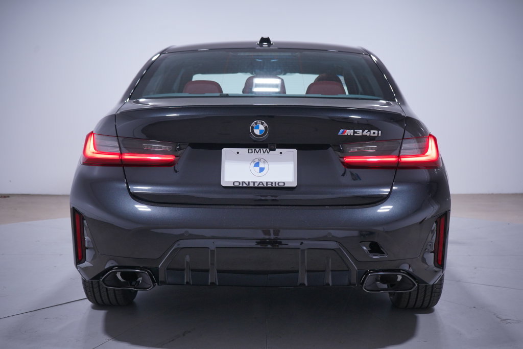 New 2026 BMW M340i w/ Shadowloine Package RWD image 5