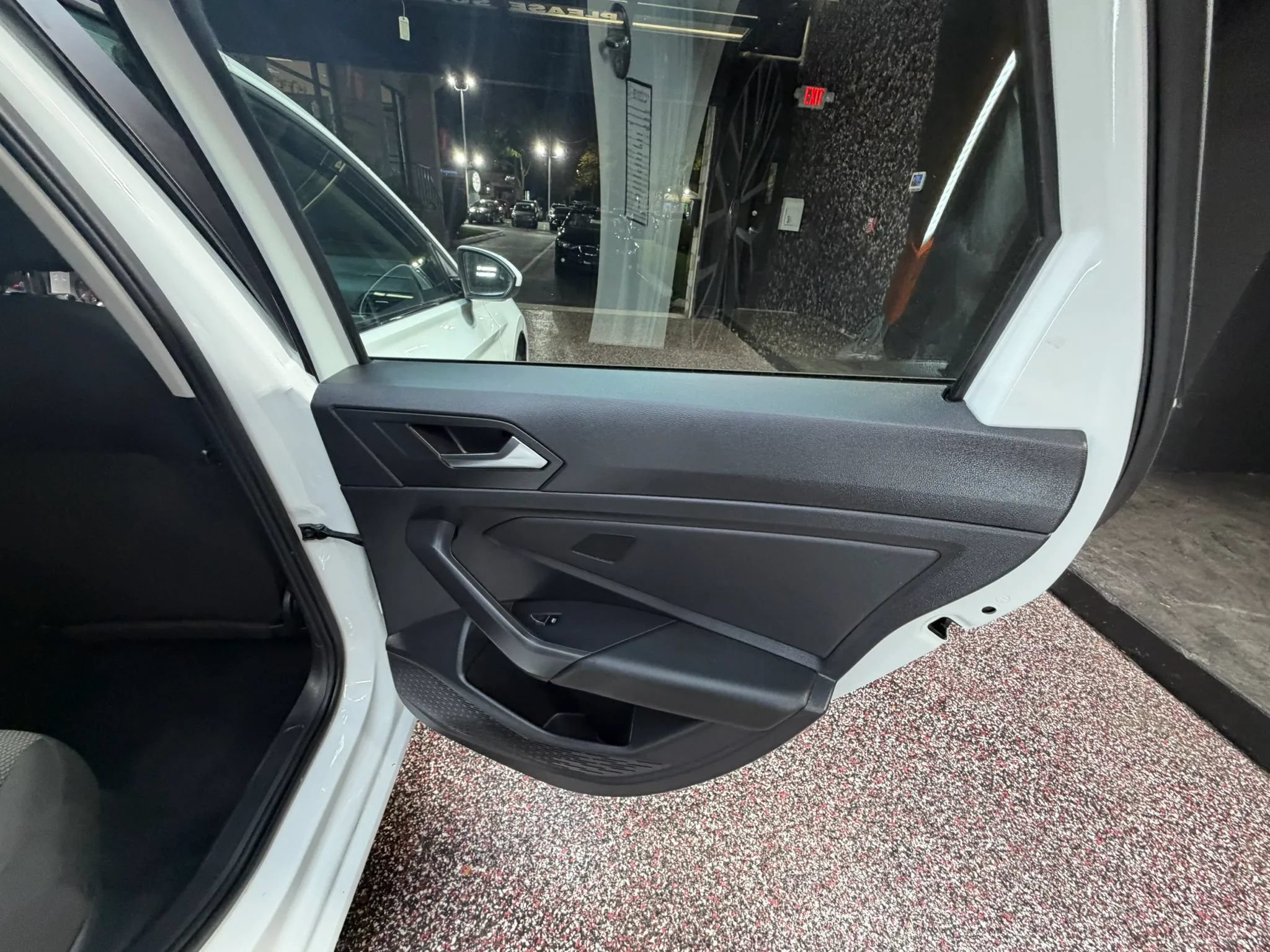 Used 2021 Volkswagen Jetta SE FWD image 30