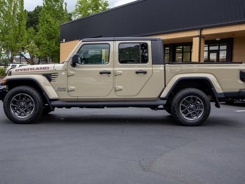Used 2020 Jeep Gladiator Overland image 10