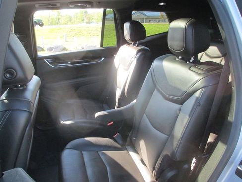 Used 2020 Cadillac XT6 Premium Luxury image 20