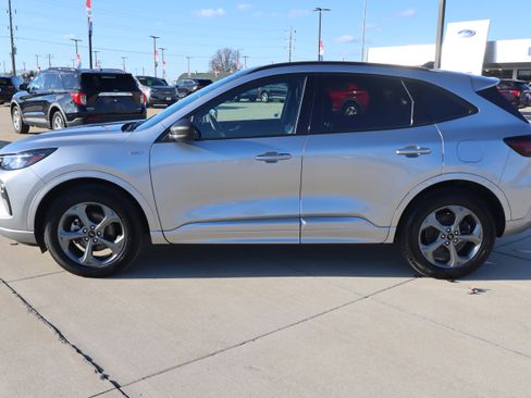Used 2023 Ford Escape ST-Line w/ Tech Pack #1 image 8