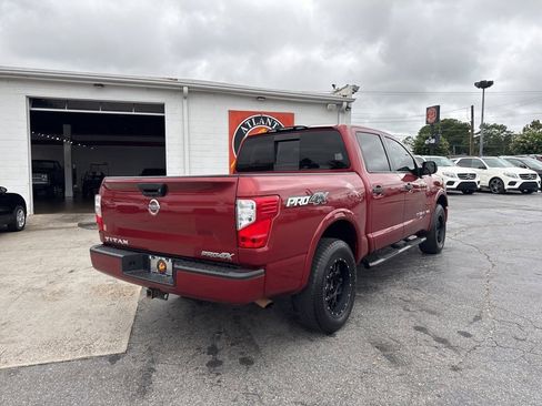 Used 2019 Nissan Titan PRO-4X image 16