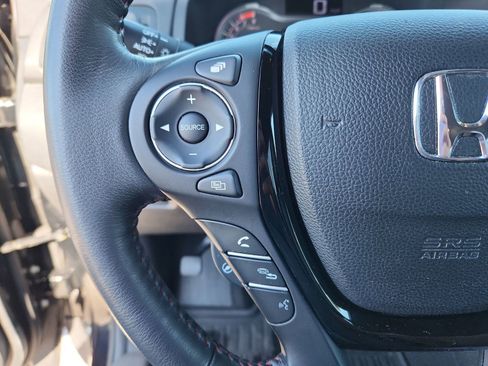 Used 2017 Honda Ridgeline Black Edition image 28