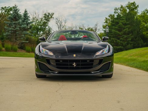 Used 2019 Ferrari Portofino RWD image 25