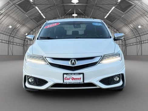Used 2016 Acura ILX Sedan 4D image 2