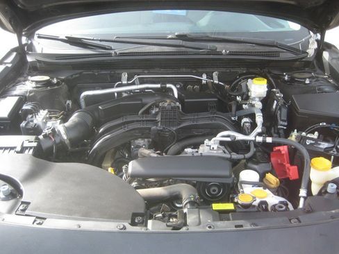 Used 2020 Subaru Outback Premium image 14