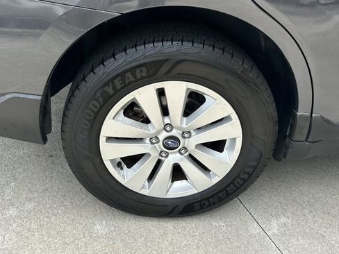 Used 2018 Subaru Outback 2.5i Premium AWD/4WD image 20