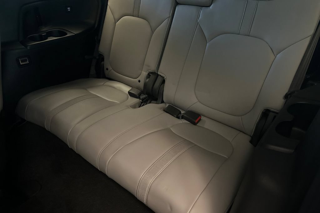 Used 2025 Honda Pilot EX-L image 15