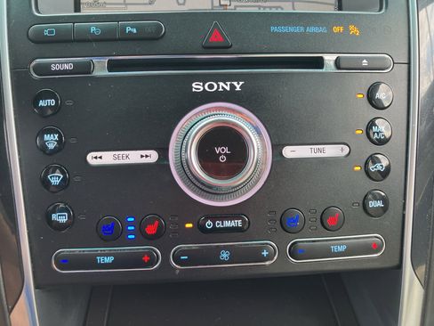 Used 2016 Ford Explorer Platinum AWD/4WD image 19
