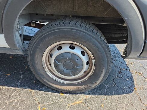 Used 2023 Ford Transit 250 148 High Roof image 20