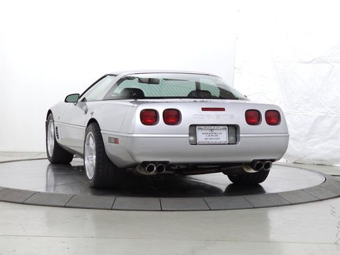 Used 1996 Chevrolet Corvette Coupe image 6